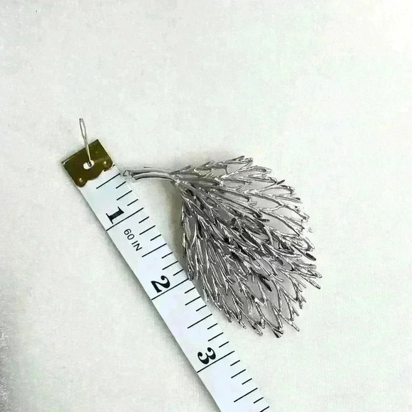 Vintage Silver Leaf Broach - Picture 3 of 3